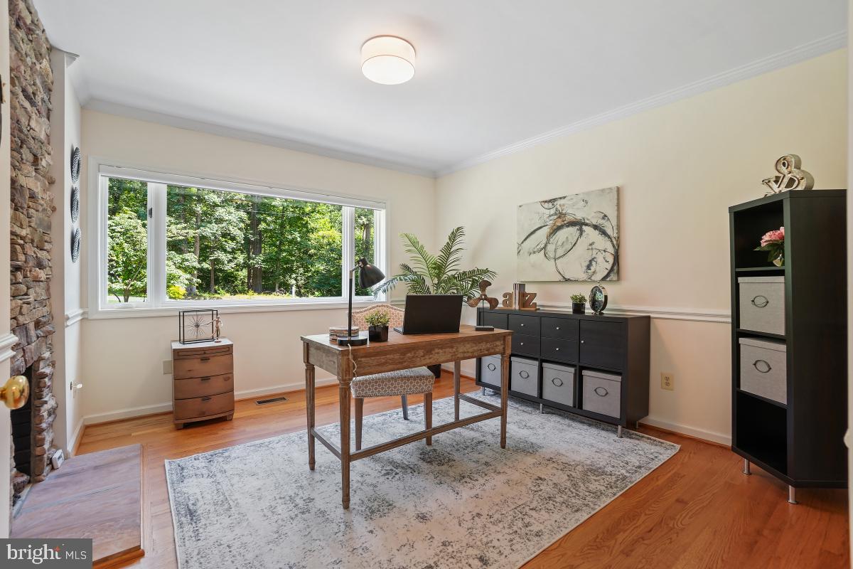 4604 Park Road Alexandria, VA 22312 - Photo 24 of 65 bed 1 shown as an office - so much natural light!