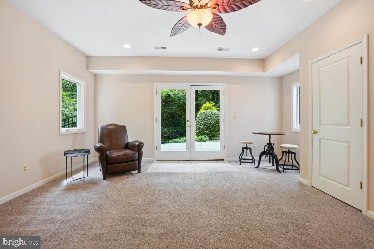 4604 Park Road Alexandria, VA 22312 - Photo 53 of 65 High ceiling and fan with loads of light