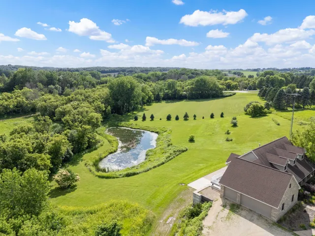 $740,000 | 54185 232nd Avenue, West Concord, MN 55985