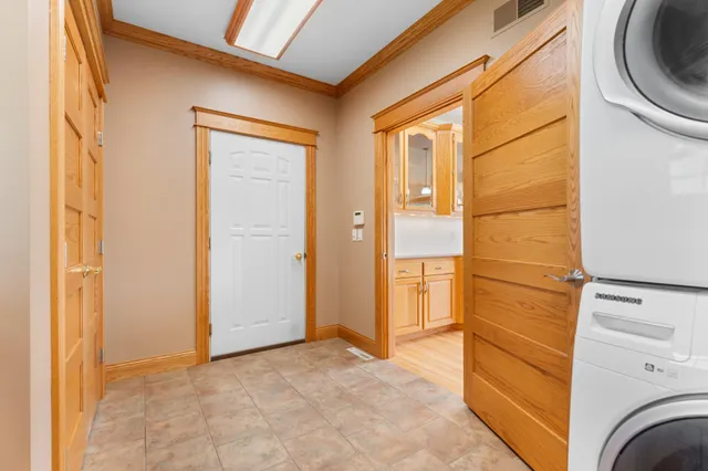 $740,000 | 54185 232nd Avenue, West Concord, MN 55985