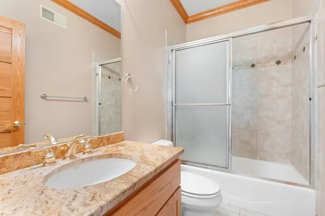 $740,000 | 54185 232nd Avenue, West Concord, MN 55985