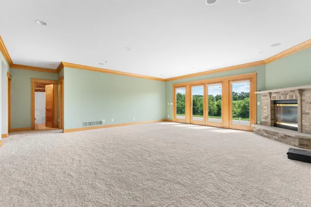 $740,000 | 54185 232nd Avenue, West Concord, MN 55985