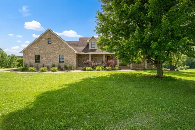 $740,000 | 54185 232nd Avenue, West Concord, MN 55985