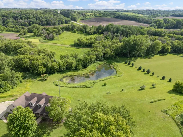 $740,000 | 54185 232nd Avenue, West Concord, MN 55985