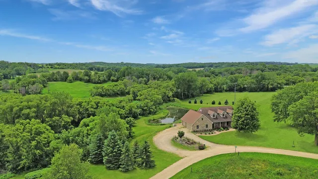 $740,000 | 54185 232nd Avenue, West Concord, MN 55985