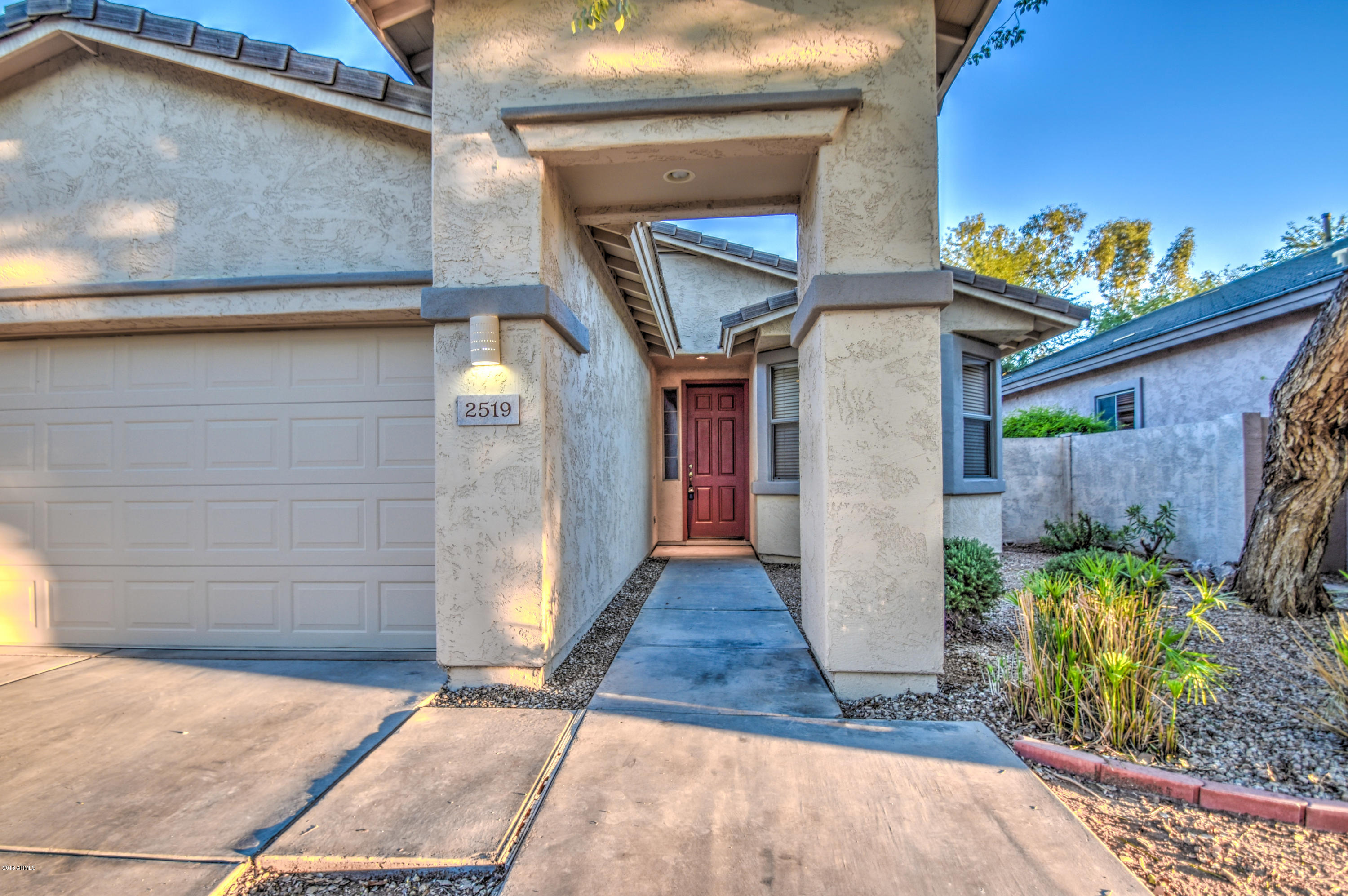 2519 East Fremont Road Phoenix, AZ 85042 - Photo 4 of 27 Front 4
