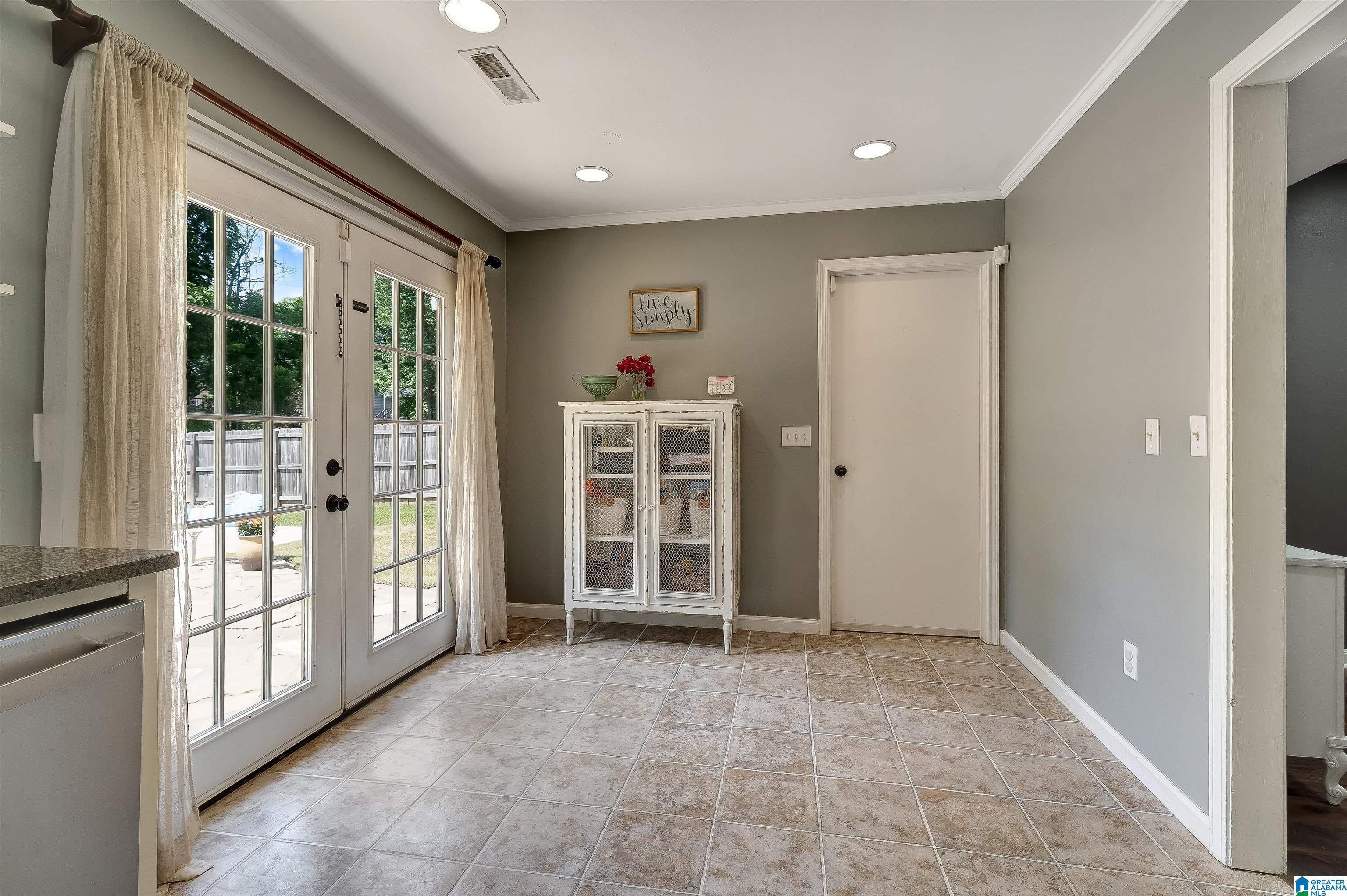 4730 Chablis Way Birmingham, AL 35244 - Photo 12 of 39