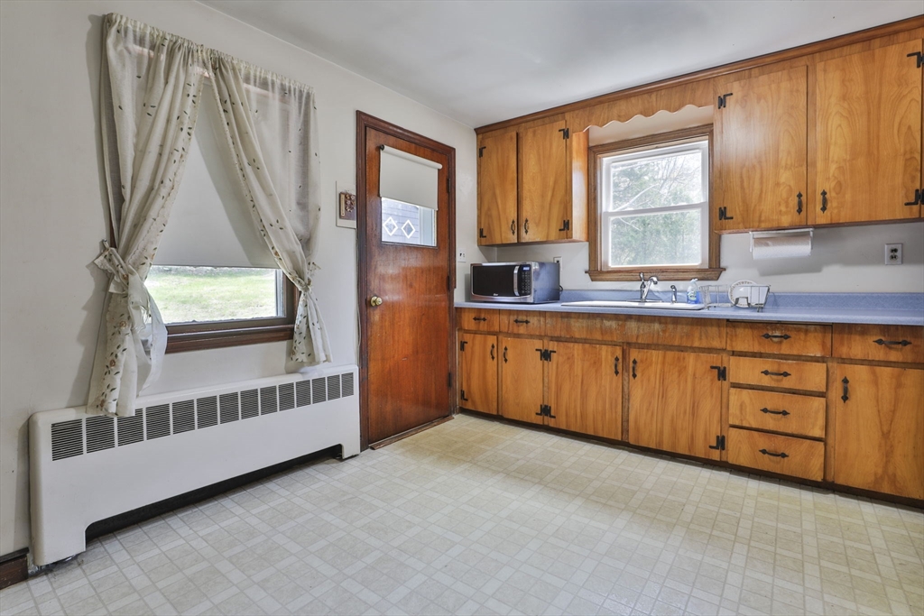 134 Gerald Road Milton, MA 02186 - Photo 12 of 26 Gallery Image 12