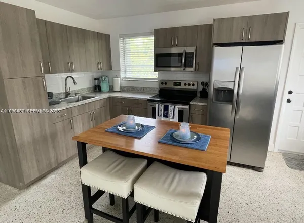 $2,850 | 38 Silver Springs Drive, Key Largo, FL 33037