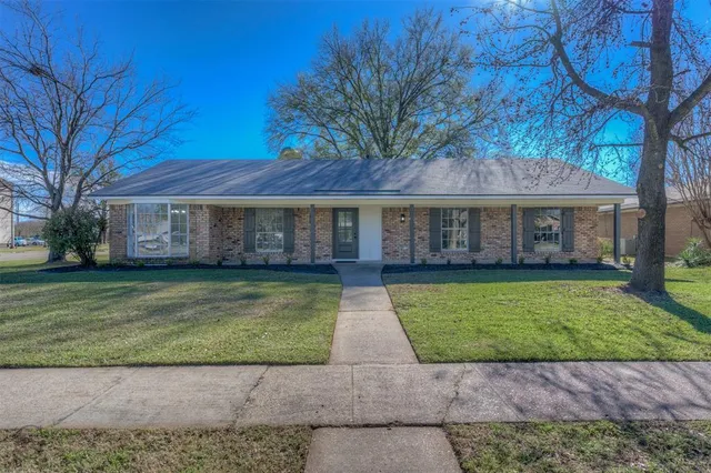 $224,900 | 401 Plaza Circle, Bossier City, LA 71111