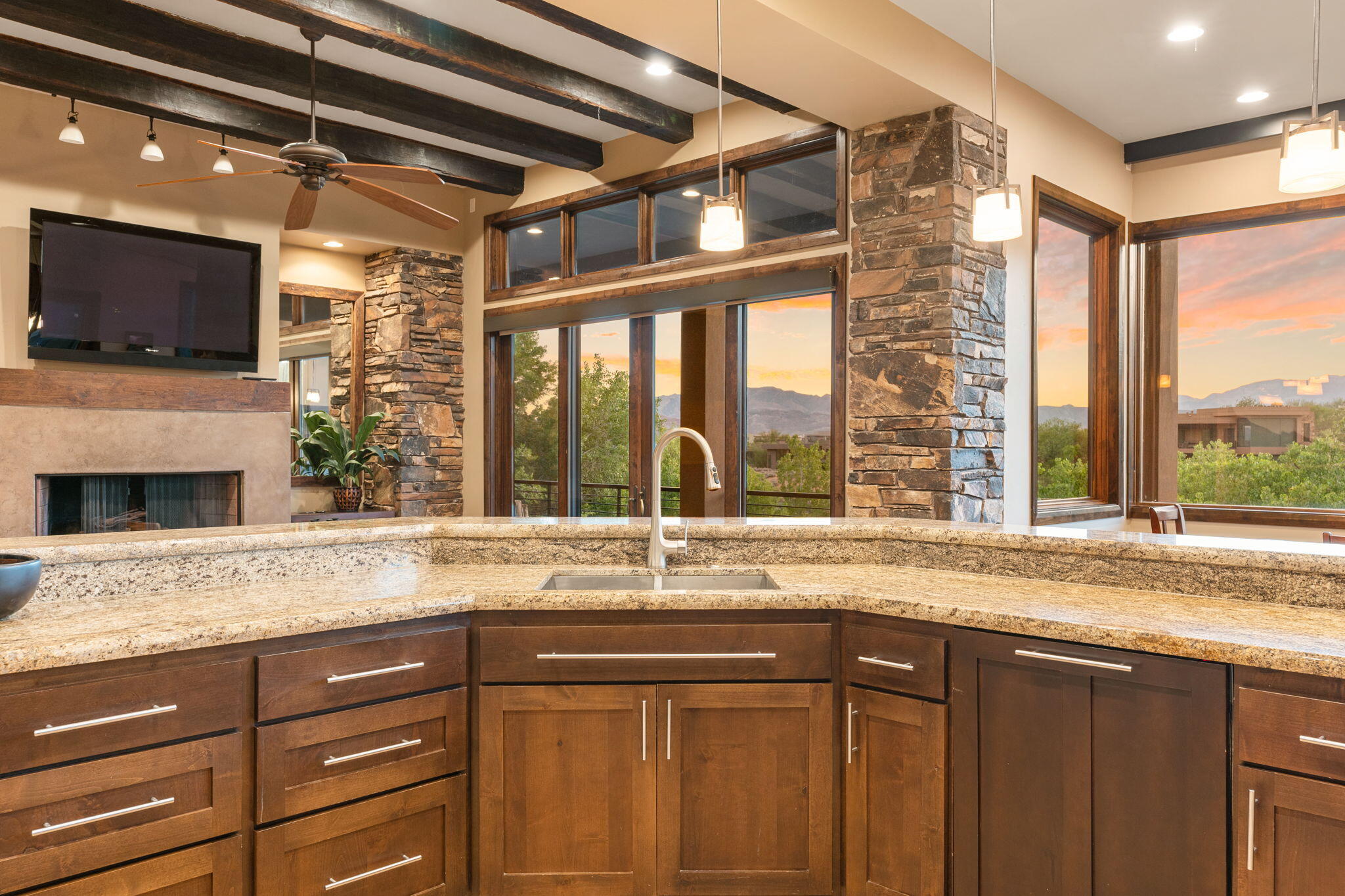 3052 Snow Canyon Parkway, Unit 98 St. George, UT 84770 - Photo 11 of 70 Kitchen Views