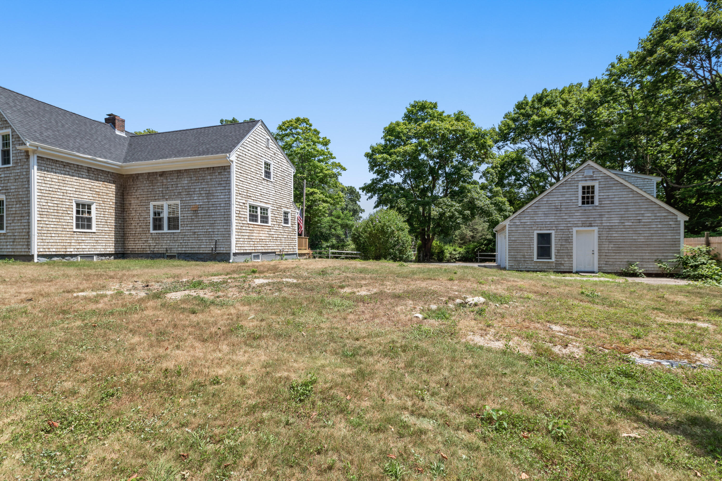 31 Jones Road Falmouth, MA 02540 - Photo 4 of 52 038