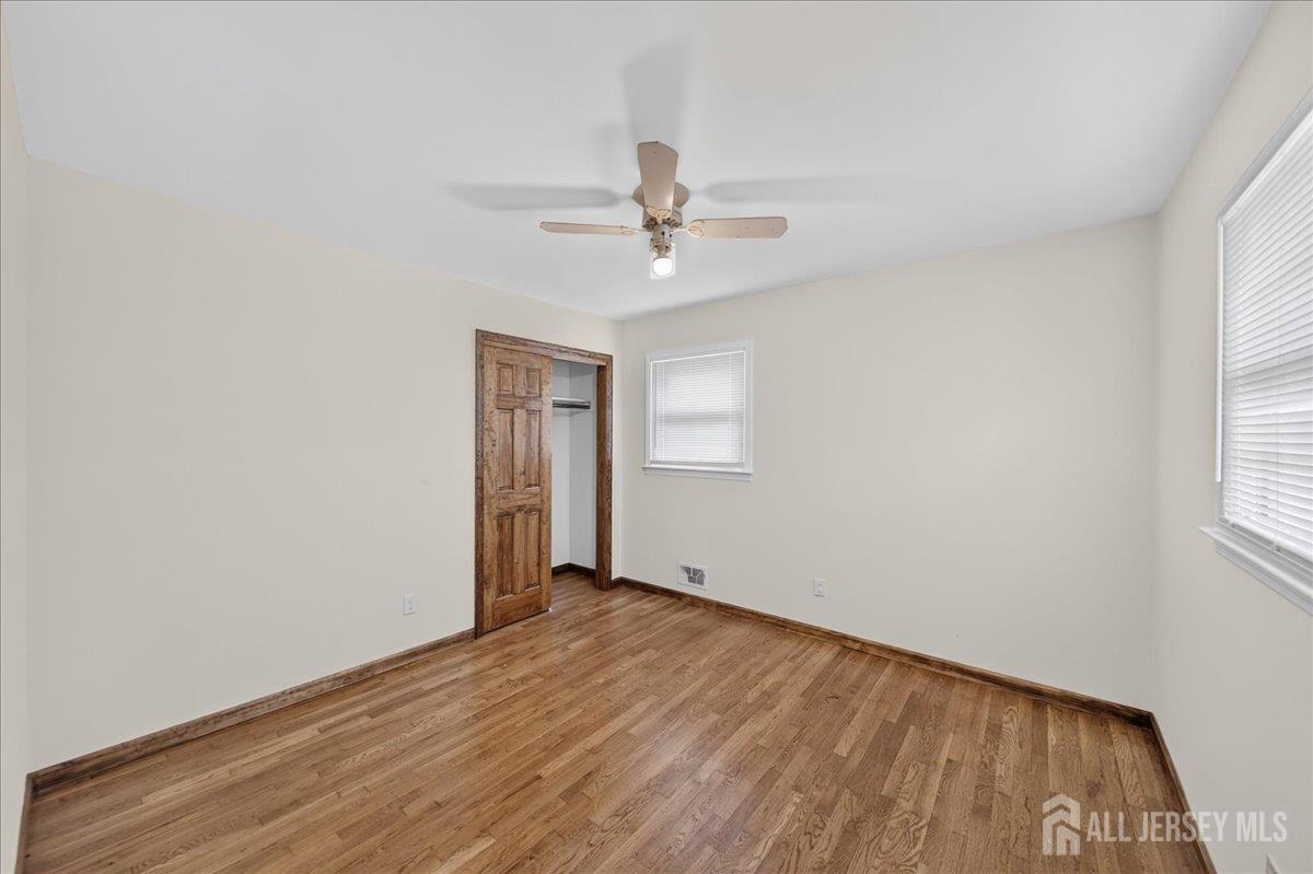 204 Marlin Road Fords, NJ 08863 - Photo 19 of 28 Gallery Image 19