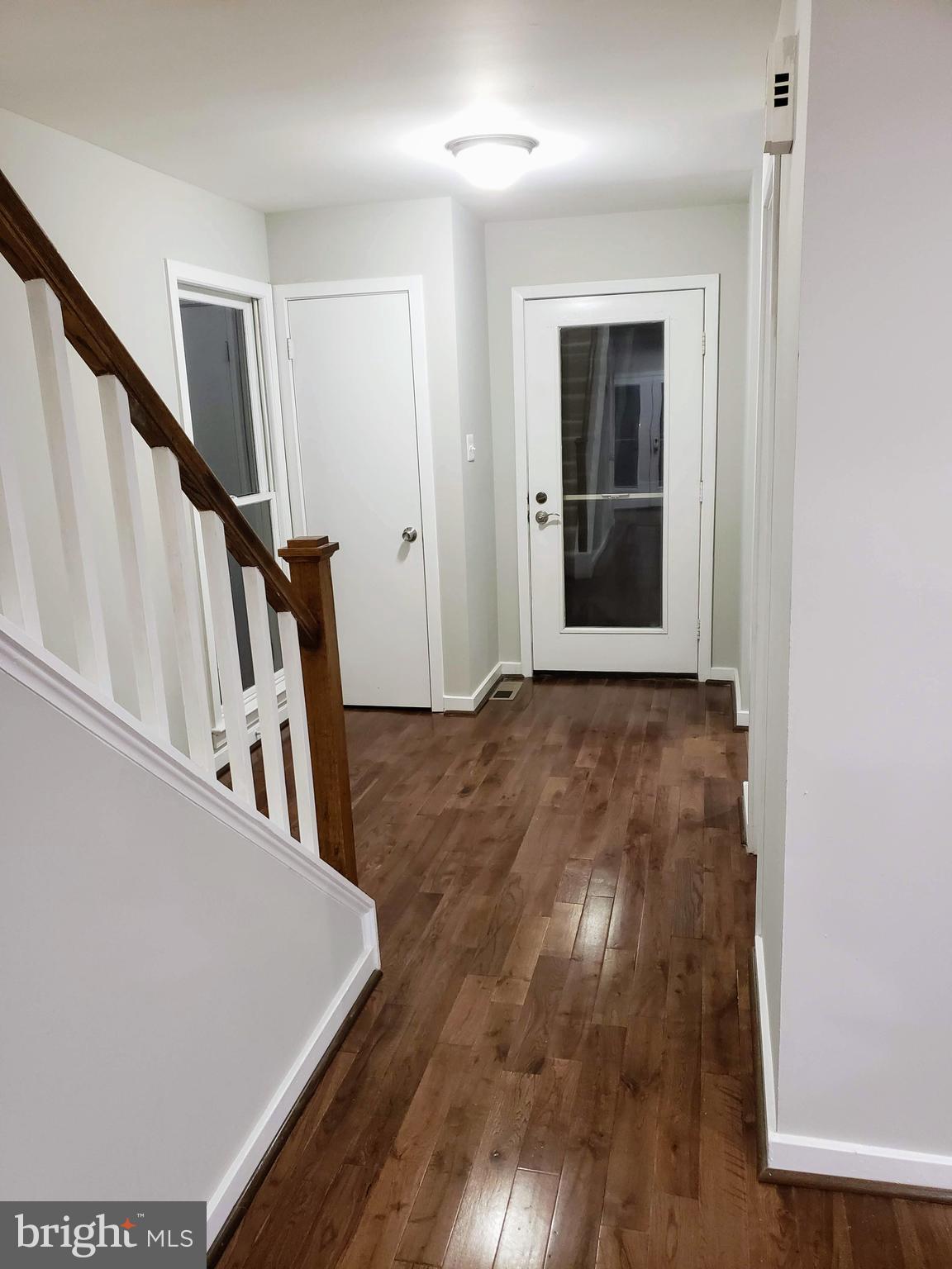 11430 Fairway Drive Reston, VA 20190 - Photo 4 of 38 Entrance