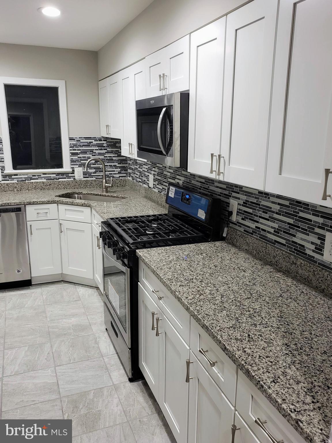 11430 Fairway Drive Reston, VA 20190 - Photo 10 of 38 Kitchen