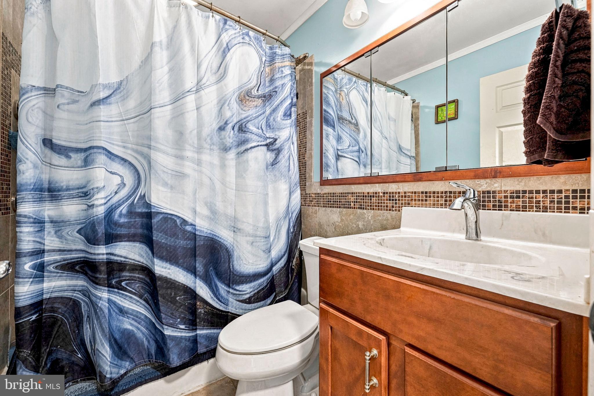6 Idlewild Road Levittown, PA 19057 - Photo 19 of 26 Gallery Image 19