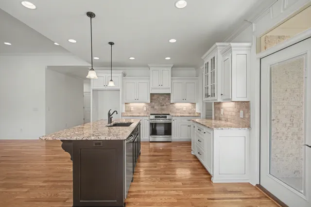 $845,000 | 1008 Pretender Way, Columbia, TN 38401