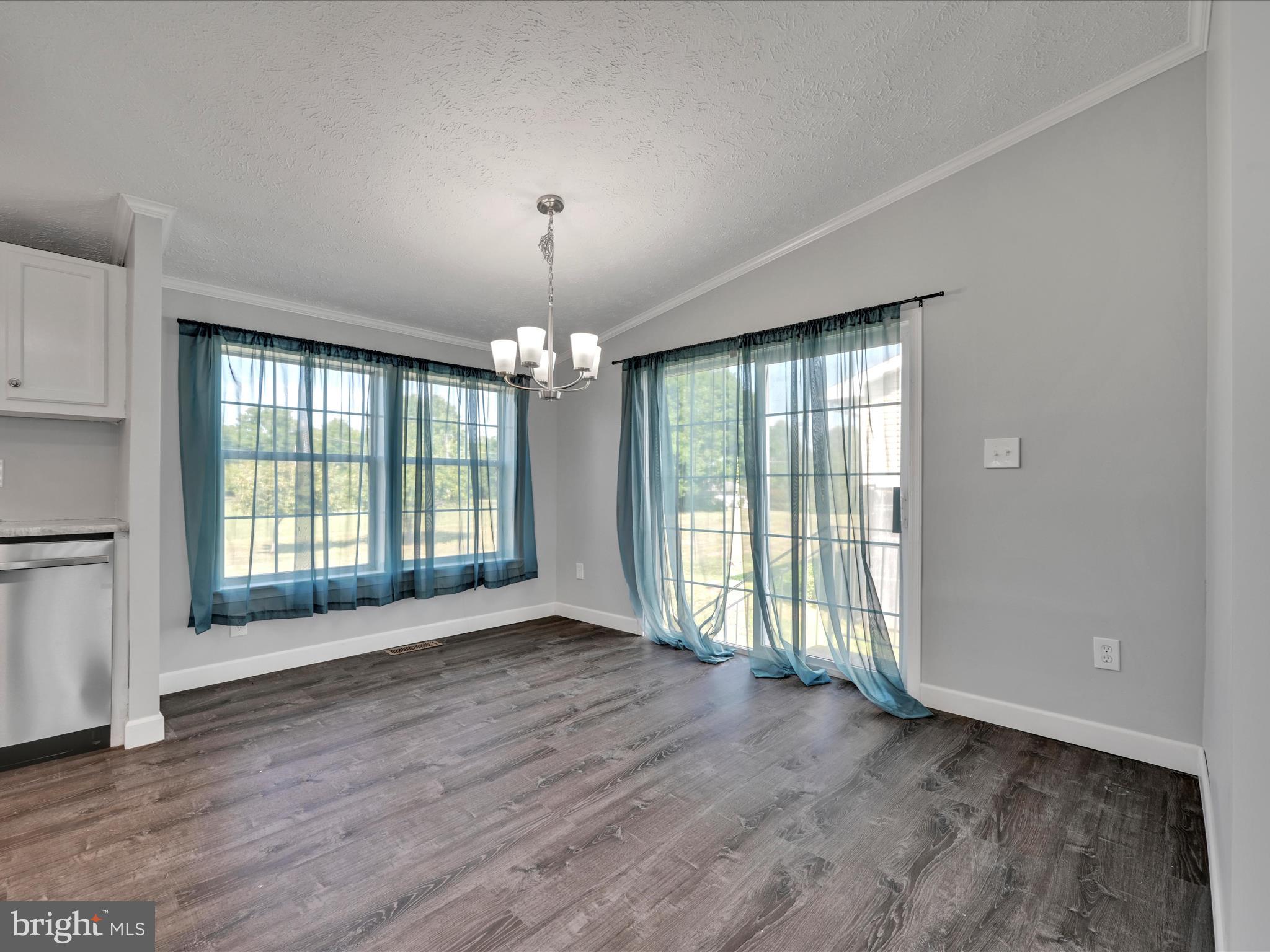 1022 Park Road Leesport, PA 19533 - Photo 11 of 29 Dining Room