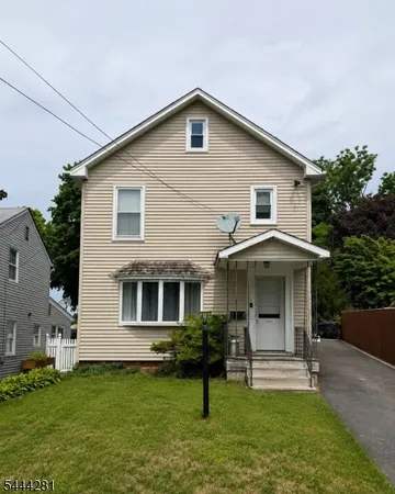 $325,000 | 9 Chestnut Street, Sussex, NJ 07461