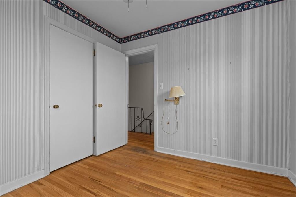 2727 Mt Royal Road Pittsburgh, PA 15217 - Photo 20 of 33 Bedroom 5