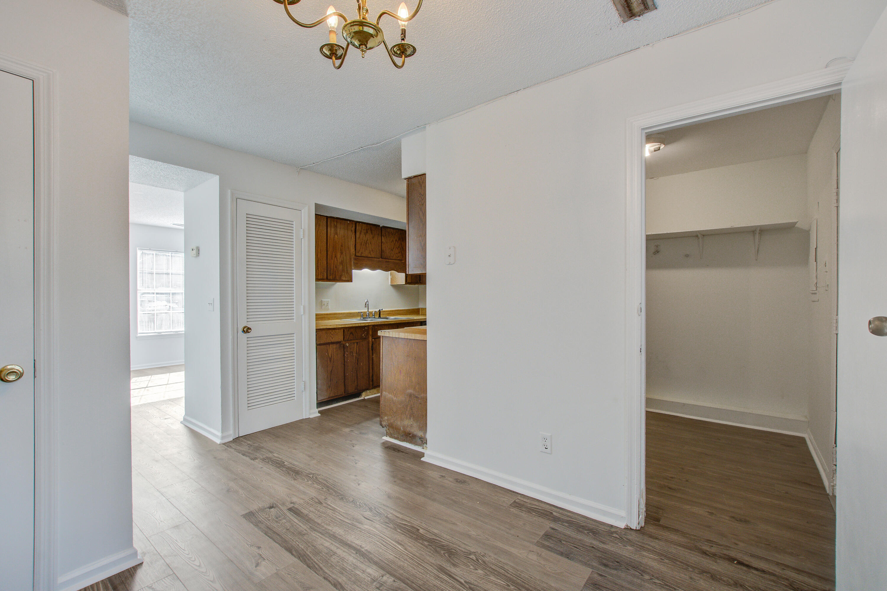 205 Weber Road, Unit B Summerville, SC 29483 - Photo 14 of 21 205b (14)