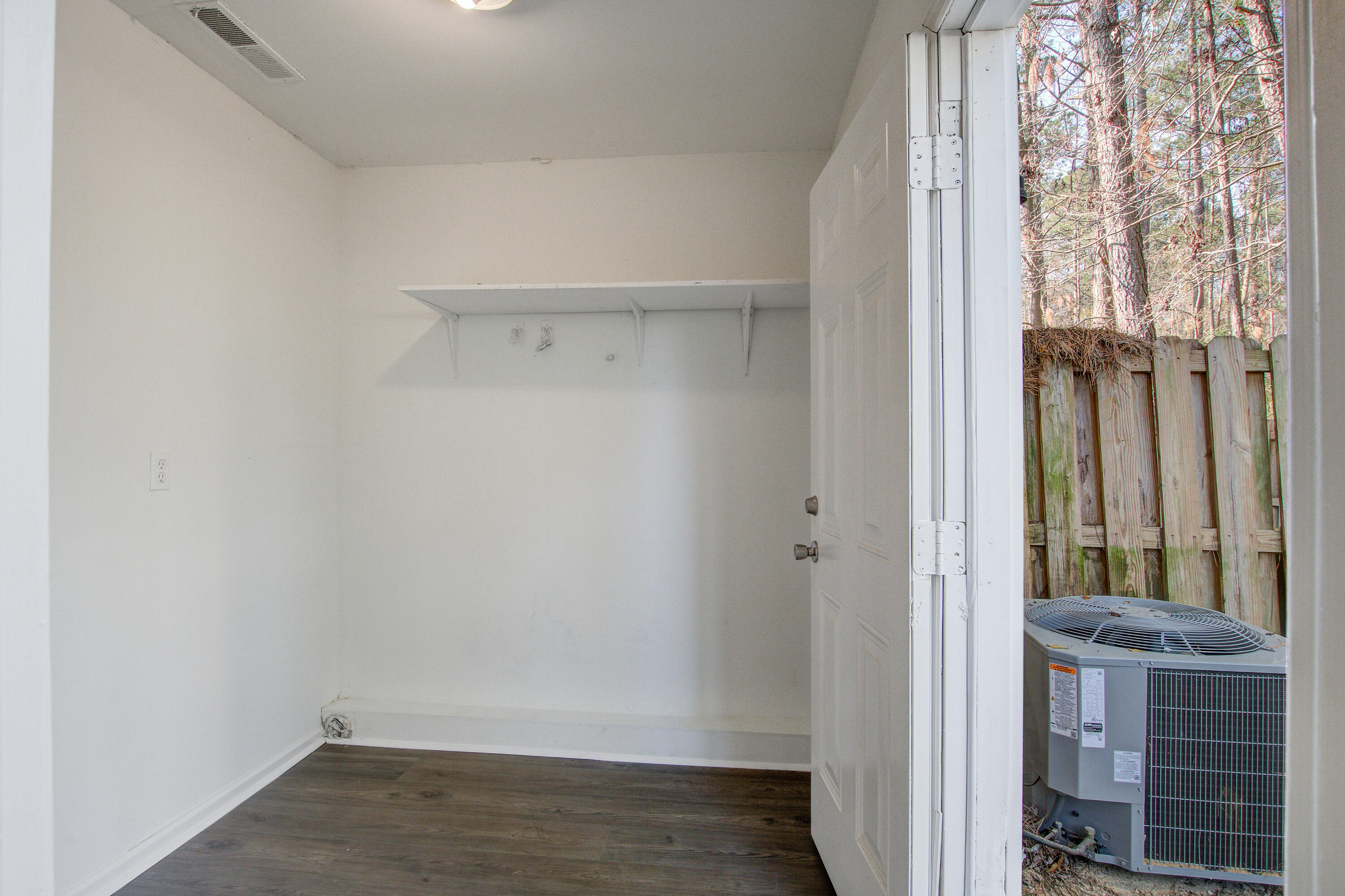205 Weber Road, Unit B Summerville, SC 29483 - Photo 16 of 21 205b (21)