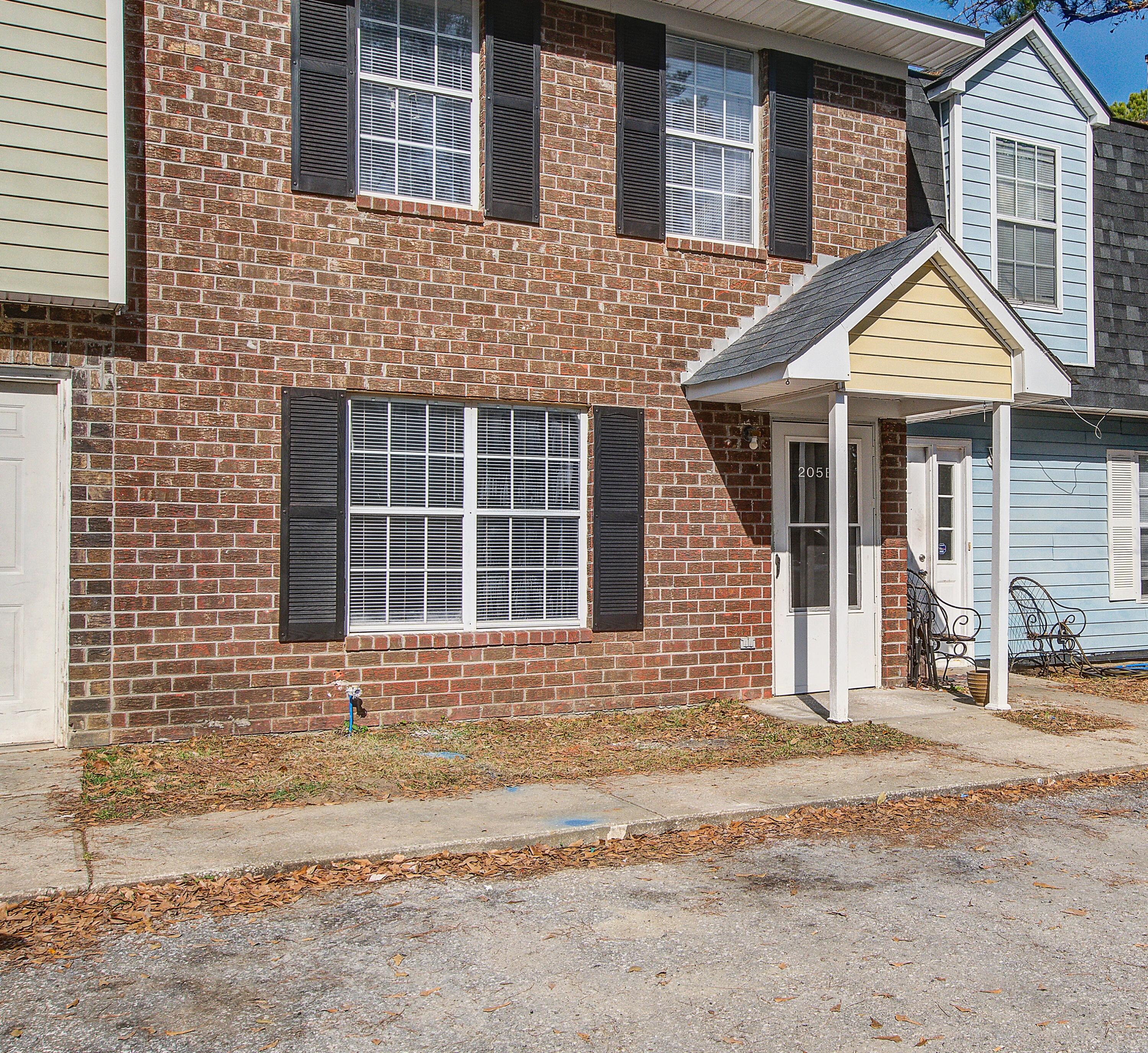 205 Weber Road, Unit B Summerville, SC 29483 - Photo 2 of 21 205b (2)