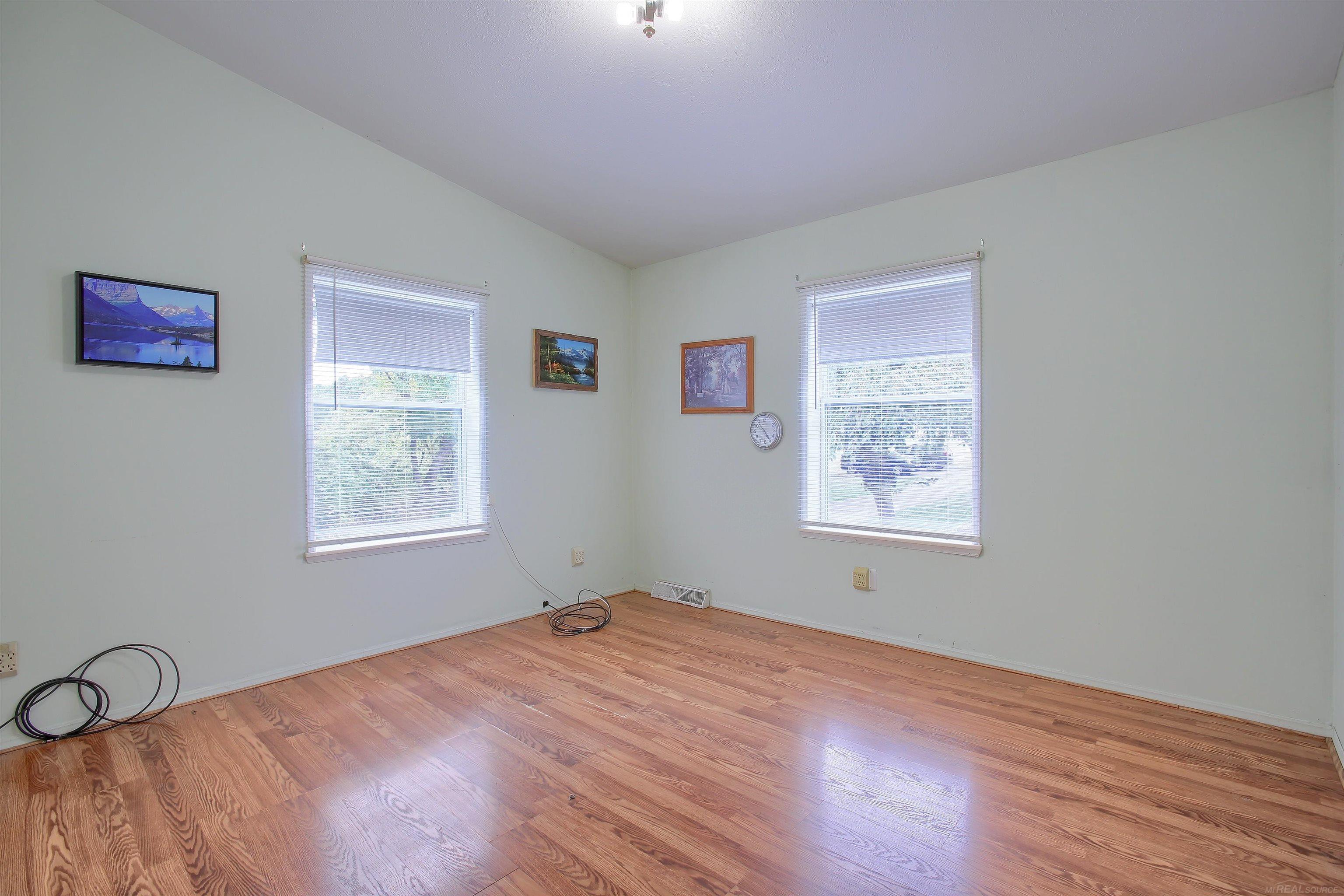 76008 Memphis Ridge Road Richmond, MI 48062 - Photo 23 of 32 50092863-22.JPG