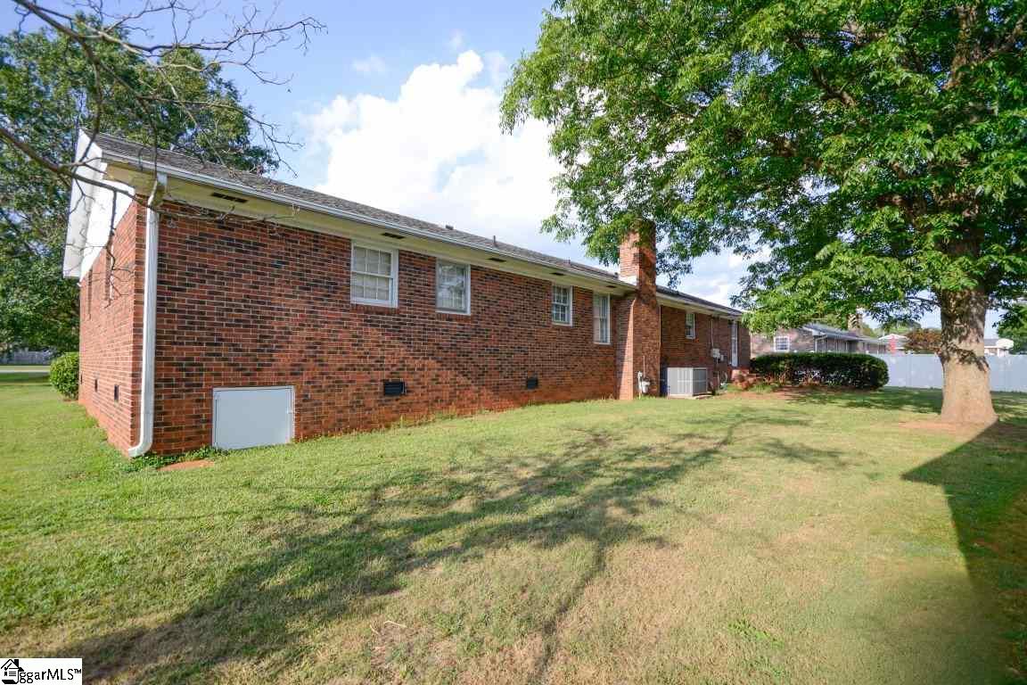1197 Holly Springs Road Lyman, SC 29365 - Photo 21 of 22 Gallery Image 21