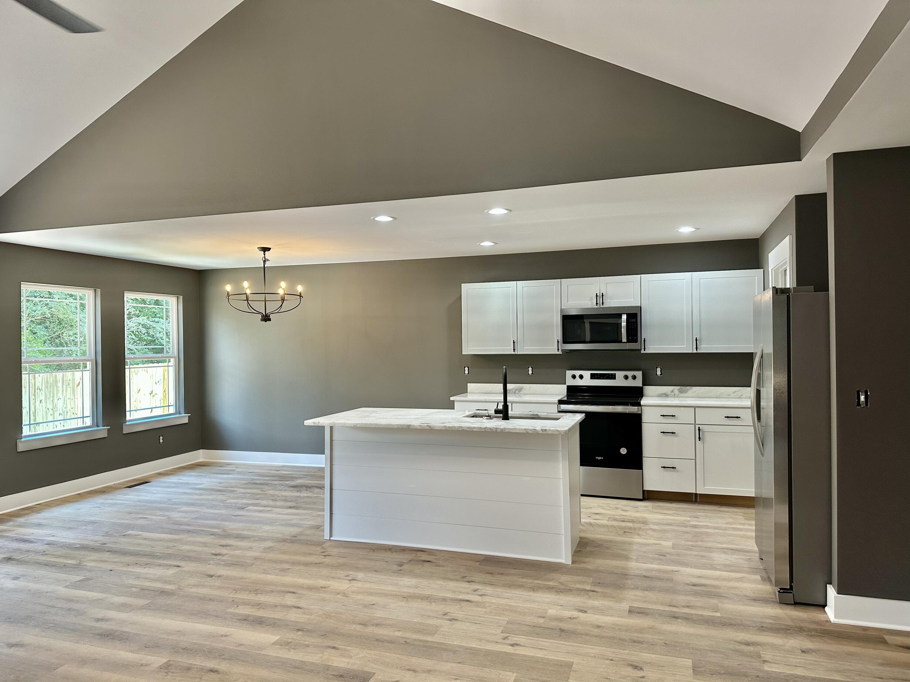 947 Bowman Road, Unit 1 Ringgold, GA 30736 - Photo 4 of 13 53EF093D-702E-4A5F-B2D8-BF8DEBA7C5B5