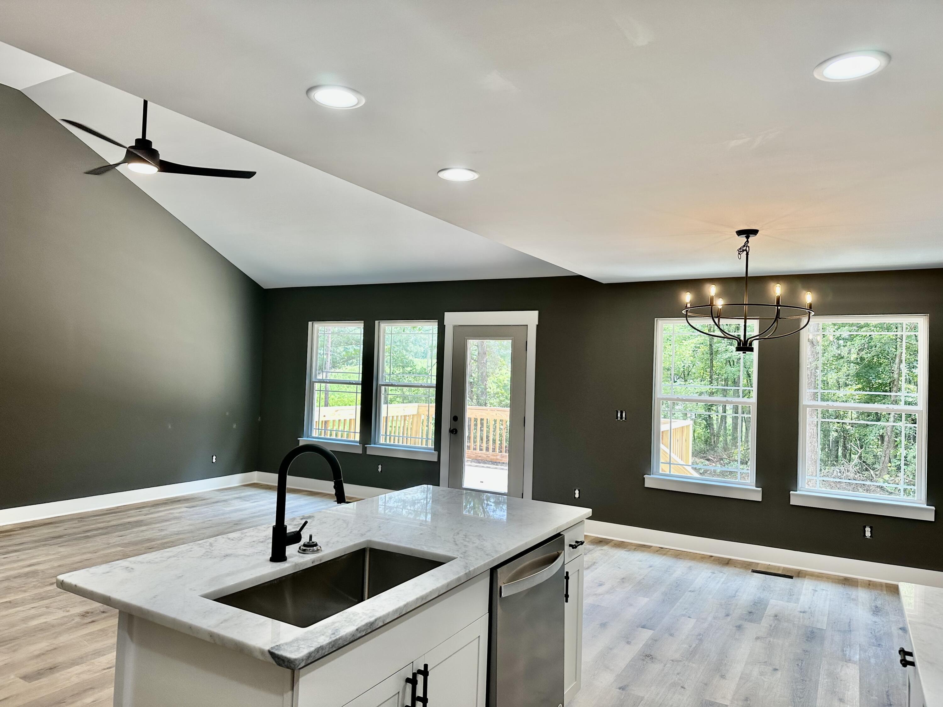 947 Bowman Road, Unit 1 Ringgold, GA 30736 - Photo 8 of 13 B1C2E2B1-B23C-4044-B25B-F71321C94C2A