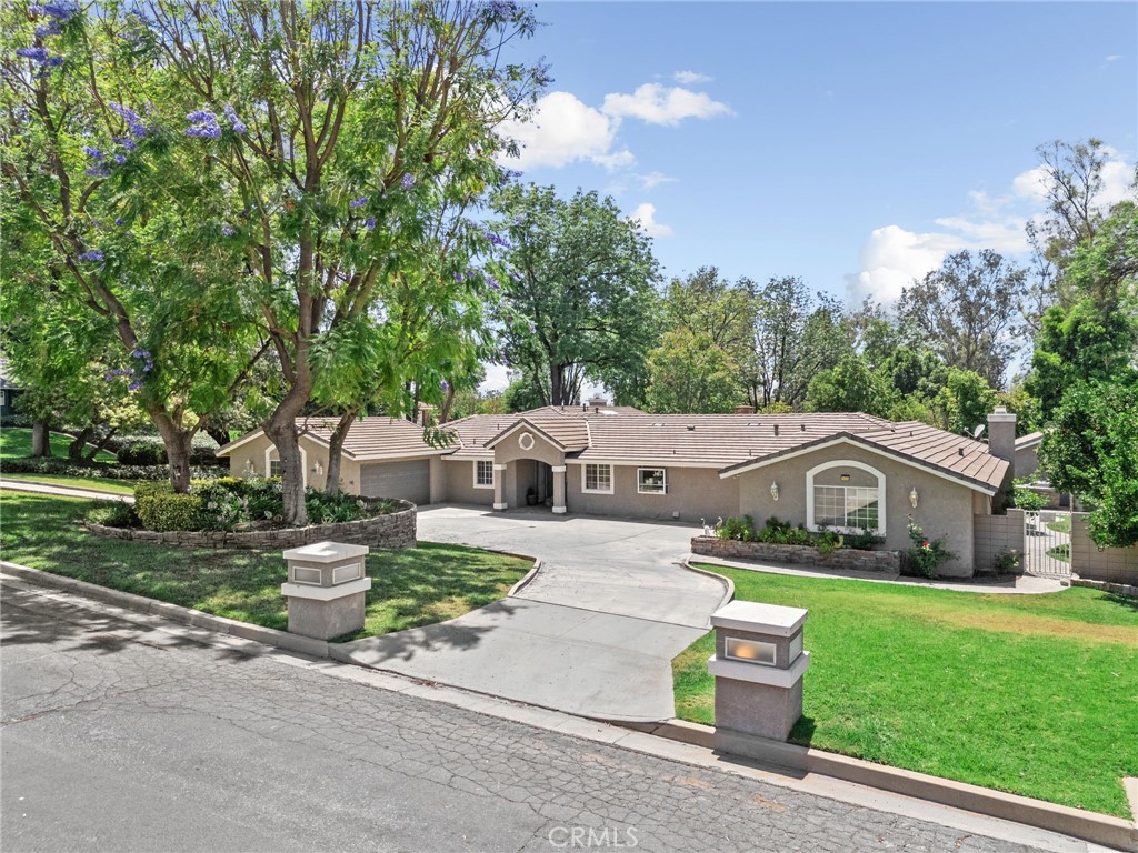 7455 Jola Drive Riverside, CA 92506 - Photo 7 of 130