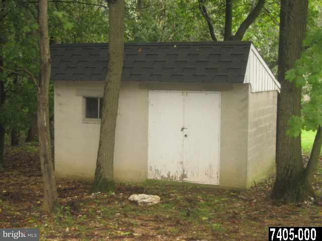 1441 Beck Mill Road Hanover, PA 17331 - Photo 3 of 13