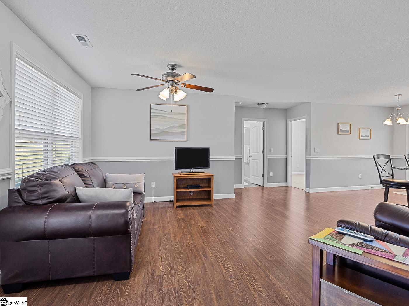 303 Gleaner Drive Inman, SC 29349 - Photo 6 of 35