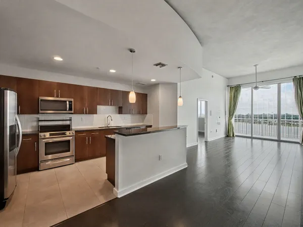 $3,500 | 300 South Australian Avenue, Unit 1606, West Palm Beach, FL 33401