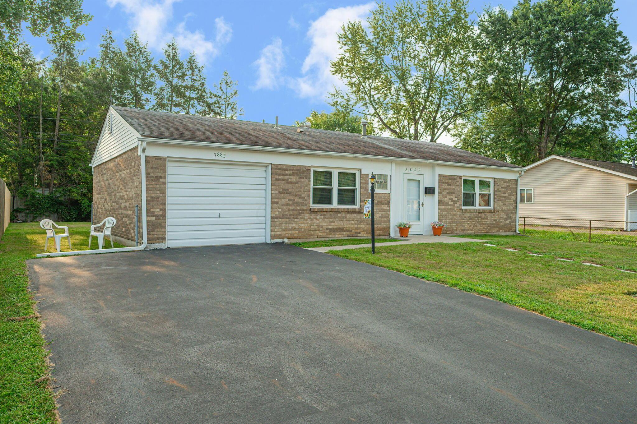 3882 Atkinson Road Columbus, OH 43232 - Photo 3 of 32 2-web-or-mls-3889 Atkinson Rd-2