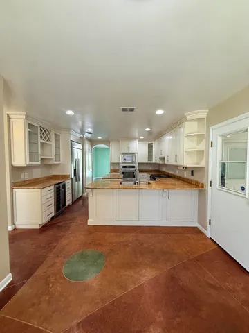 $2,600 | 255 Ridge Lake Road, Crestview, FL 32536