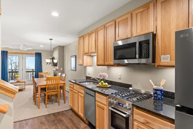 $490,000 | 196 Stateside Road, Unit 4783, Jay, VT 05859