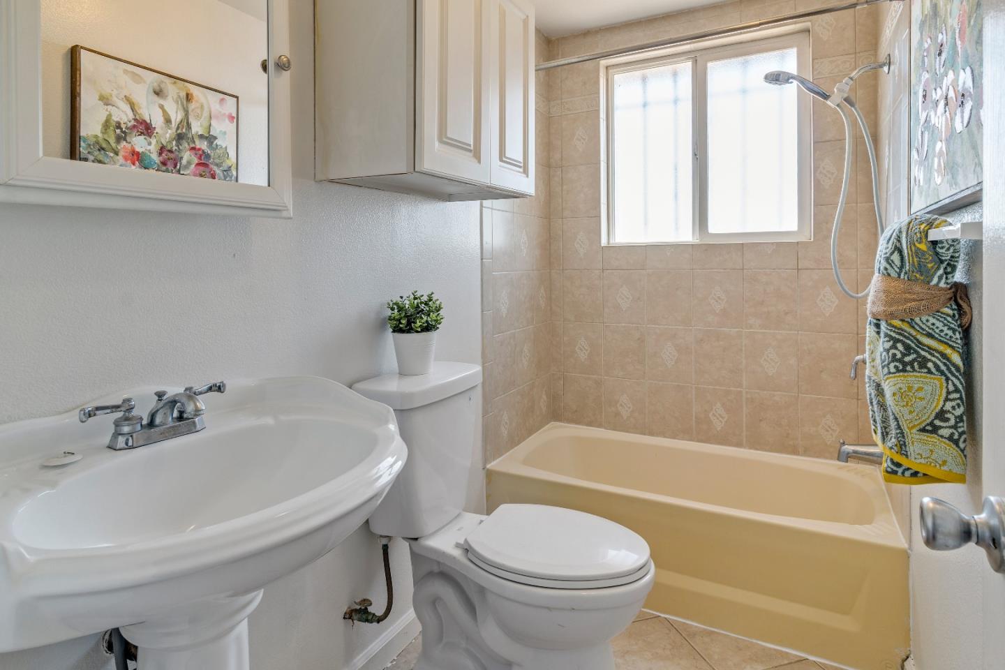 888 Critchett Road Tracy, CA 95304 - Photo 12 of 22 Gallery Image 12