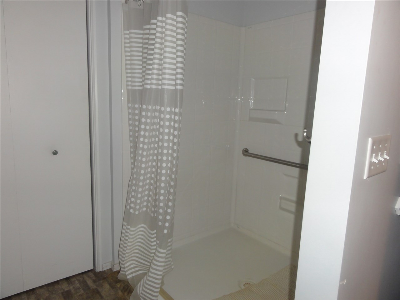 14913 Prairie Road Rockton, IL 61072 - Photo 19 of 19 a bathroom with a shower