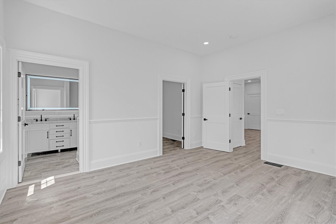 61 Slope Avenue South Kingstown, RI 02879 - Photo 15 of 48