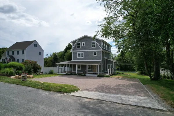 $2,290,000 | 61 Slope Avenue, South Kingstown, RI 02879