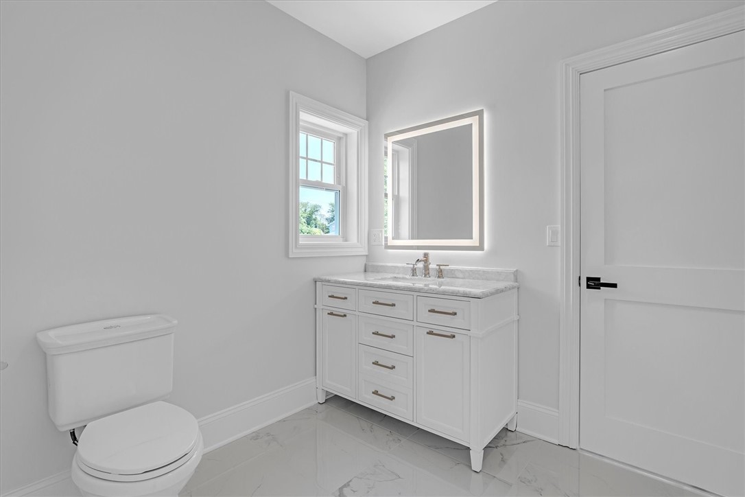 61 Slope Avenue South Kingstown, RI 02879 - Photo 35 of 48