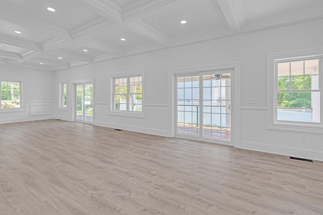 61 Slope Avenue South Kingstown, RI 02879 - Photo 9 of 48