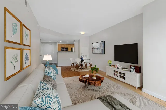 $425,000 | 3883 Connecticut Avenue Northwest, Unit 303, Washington, DC 20008