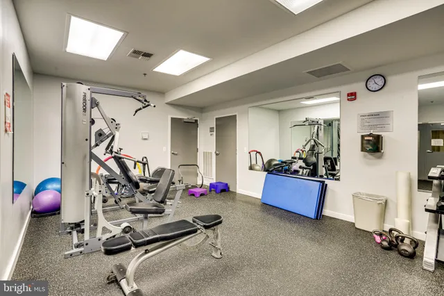 $425,000 | 3883 Connecticut Avenue Northwest, Unit 303, Washington, DC 20008