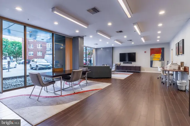 $425,000 | 3883 Connecticut Avenue Northwest, Unit 303, Washington, DC 20008