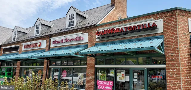 $425,000 | 3883 Connecticut Avenue Northwest, Unit 303, Washington, DC 20008