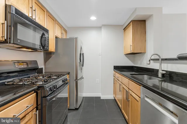 $425,000 | 3883 Connecticut Avenue Northwest, Unit 303, Washington, DC 20008