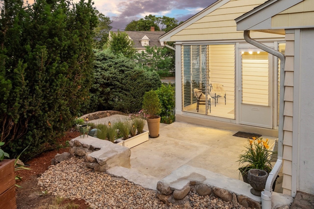 10 Ridge Street Arlington, MA 02474 - Photo 23 of 26 Gallery Image 23